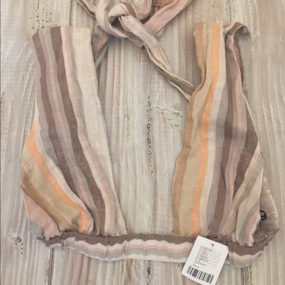 1 LEFT!!!!New Urban Outfitters tie back crop top - Picture 4 of 4